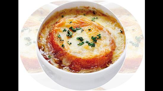 A French Onion Soup is based on caramelising a mound of onions but the liquid part is basically beef consommé