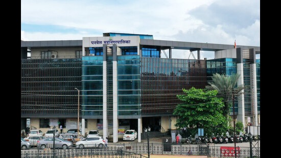 The Panvel City Municipal Corporation is upgrading its fire department by purchasing new state-of-the-art vehicles worth ₹15Cr. (HT FILE PHOTO)