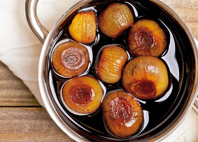There was a time when, if you went to a North Indian restaurant, they would offer ‘Sirka Pyaaz’ (vinegared onions) as an accompaniment There was a time when, if you went to a North Indian restaurant, they would offer ‘Sirka Pyaaz’ (vinegared onions) as an accompaniment