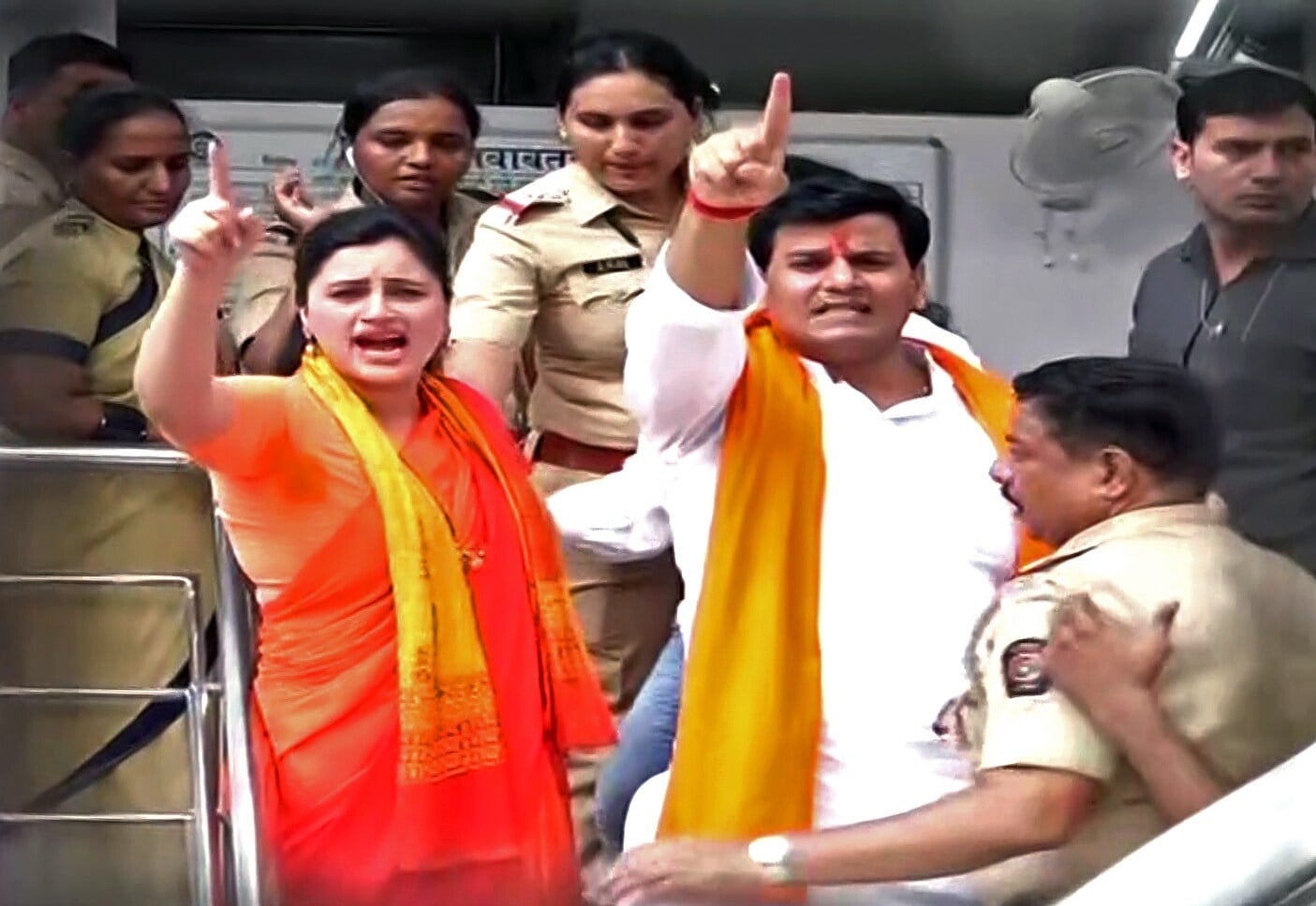 Mumbai's Khar Police arrested independent MP from Amravati Navneet Rana and her MLA husband Ravi Rana on Saturday, April 23, 2022. (ANI Photo) Mumbai's Khar Police arrested independent MP from Amravati Navneet Rana and her MLA husband Ravi Rana on Saturday, April 23, 2022. (ANI Photo)