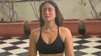 Kareena Kapoor's post-yoga glow during meditation in Lotus Pose will leave you motivated to workout: See pic Kareena Kapoor's post-yoga glow during meditation in Lotus Pose will leave you motivated to workout: See pic