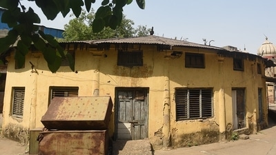Hindu College functioned from 1908 to 1953 in Kashmere Gate at a property then owned by one of the trustees RB Lala Sultan Singh, which originally belonged to Colonel James Skinner. (Sanchit Khanna/ Hindustan Times) Hindu College functioned from 1908 to 1953 in Kashmere Gate at a property then owned by one of the trustees RB Lala Sultan Singh, which originally belonged to Colonel James Skinner. (Sanchit Khanna/ Hindustan Times)
