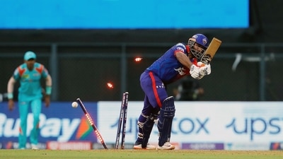 Delhi Capitals seemed to be giving the 196-run target set by the Lucknow Super Giants but the wickets of Rishabh Pant and Mitchell Marsh. (IPL Twitter) Delhi Capitals seemed to be giving the 196-run target set by the Lucknow Super Giants but the wickets of Rishabh Pant and Mitchell Marsh. (IPL Twitter)