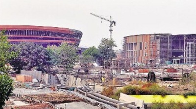 Work underway at Pragati Maidan on Sunday. (Arvind Yadav/HT Photo)