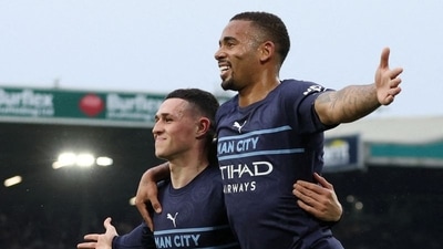 Manchester City's Gabriel Jesus celebrates scoring their third goal with Phil Foden (REUTERS)