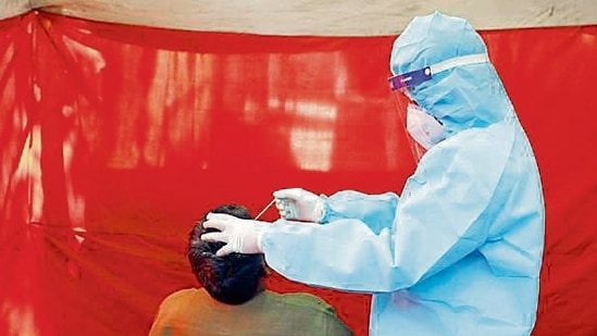 With today's tally, active cases reached 5,997 from 5,716, the health department's data showed. (File image)
