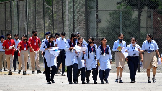 Students coming out form a school.&nbsp;( Ravi Kumar/ Hindustan Times file photo)