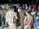 UP police officials at the house of gangster Kanhaiya Yadav in Chandauli.(Twitter/ANI) UP police officials at the house of gangster Kanhaiya Yadav in Chandauli.(Twitter/ANI)