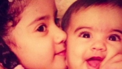 Janhvi Kapoor shares a throwback pic with sister Khushi Kapoor.