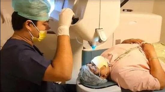 During the Covid-19 period, in 2020-21, 36 lakh cataract surgeries were performed in the country while 57 lakh such surgeries were conducted in the 2021-22 fiscal, according to official data. (HT FILE PHOTO.)