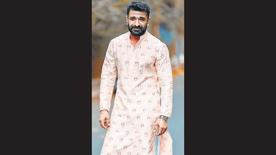 Eijaz Khan