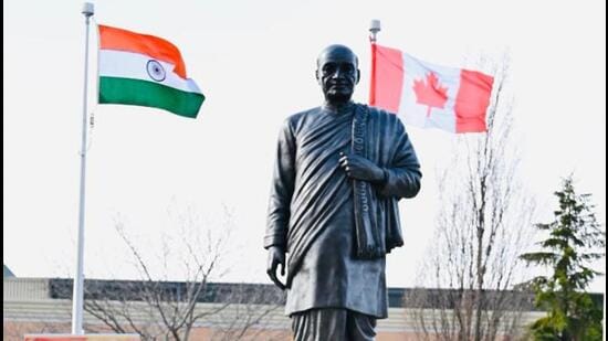 The statue of Sardar Patel, which was unveiled at the Sanatan Mandir Cultural Center in the Greater Toronto Area, Canada, on Sunday. (BY ARRANGEMENT)