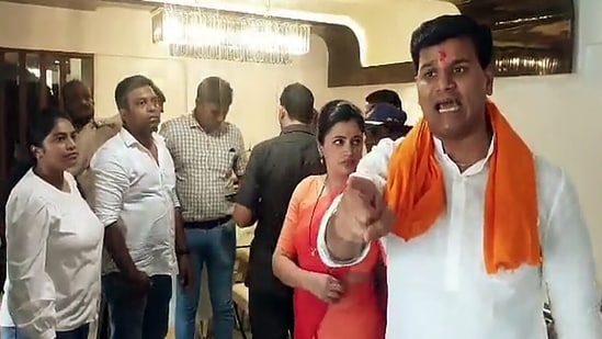 Mumbai's Khar Police arrested independent MP Navneet Rana and her MLA husband Ravi Rana from their residence on April 23, 2022. (ANI Photo)