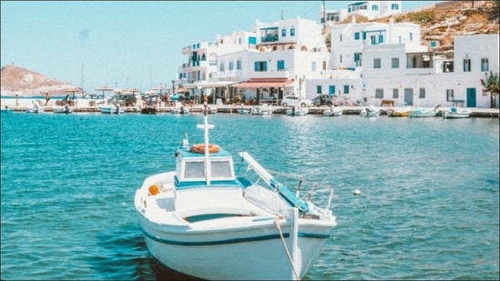 Greece finally lifts Covid-19 curbs for travellers ahead of key summer season&nbsp;(Photo by Woody Van der Straeten on Unsplash)