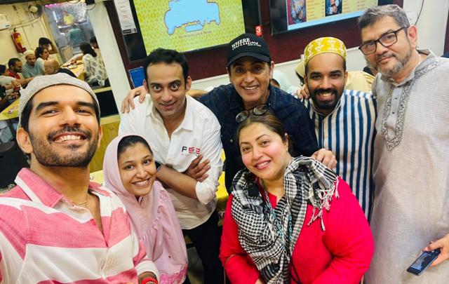 Aasif Sheikh’s night out in Mumbai.