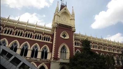 The Calcutta high court on Monday asked the CBI to file an affidavit with details on the bail granted to two minor boys who were arrested after the March 21 arson at Bogtui village in Bengal’s Birbhum. (HT PHOTO.)
