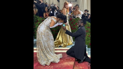 Met Gala 2022: The surprise proposal at the red carpet to New York City Commissioner Laurie Cumbo.&nbsp; (instagram/@metmuseum)