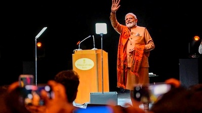  Berlin: Prime Minister Narendra Modi addresses Indian diaspora, in Berlin. (PTI Photo)(PTI05_02_2022_000326B) (PTI) Berlin: Prime Minister Narendra Modi addresses Indian diaspora, in Berlin. (PTI Photo)(PTI05_02_2022_000326B) (PTI)