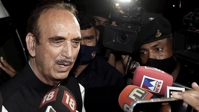 Senior Congress leader Ghulam Nabi Azad (PTI File)