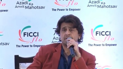Sonu Nigam (Credit: @SushantNMehta)