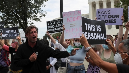 People protest for and against abortion rights outside of the U.S. Supreme Court building in Washington, D.C., U.S. October 4, 2021.&nbsp;(REUTERS)