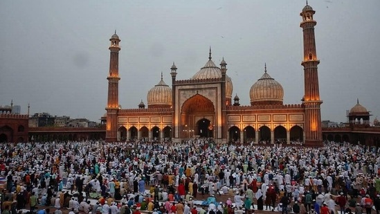 "Best wishes on Eid-ul-Fitr. May this auspicious occasion enhance the spirit of togetherness and brotherhood in our society. May everyone be blessed with good health and prosperity," Prime Minister Narendra Modi said in a tweet.(HT Photo/Raj K Raj)