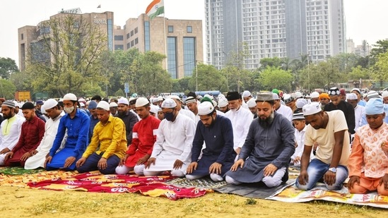After almost two years, devotees in large numbers were seen offering Namaz at Delhi's Jama Masjid on the occasion of Eid-ul-Fitr.(HT Photo/Raj K Raj)