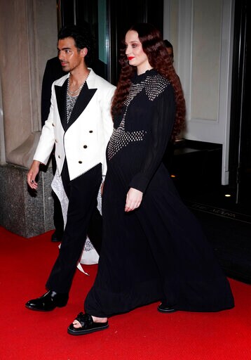 Joe Jonas and Sophie Turner at MET Gala. (Reuters)