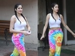 Tie dye joggers look fashionable and classy.&nbsp;