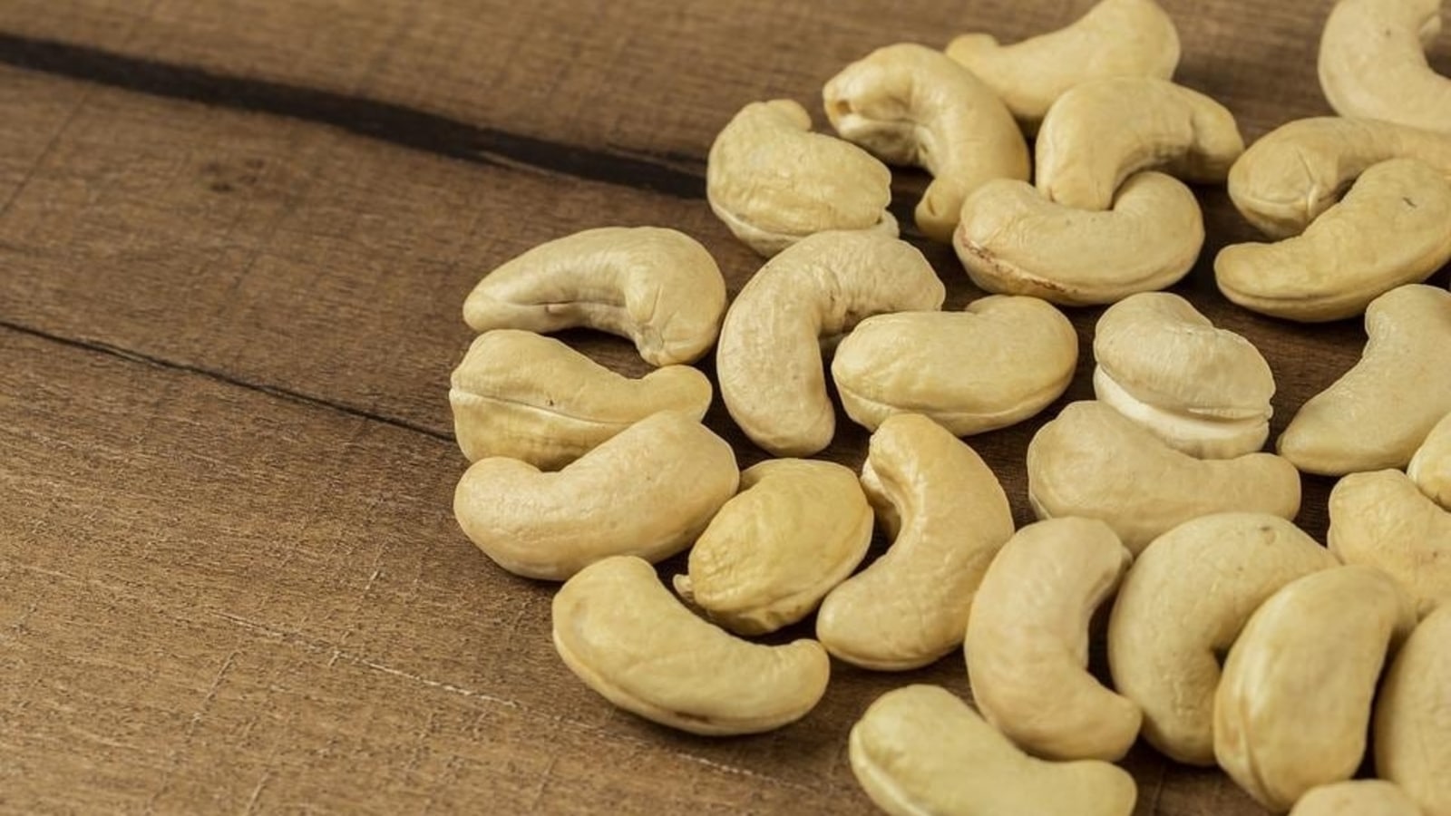 Cashew import shop data