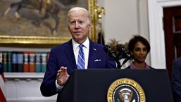 El presidente de los Estados Unidos, Joe Biden, habla en la Sala Roosevelt de la Casa Blanca en Washington, DC, el miércoles.  Biden firmará directivas destinadas a preparar a Estados Unidos para una nueva era de la computación cuántica.  (Bloomberg)