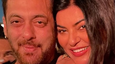 Sushmita Sen with Salman Khan at Arpita Khan's Eid party.