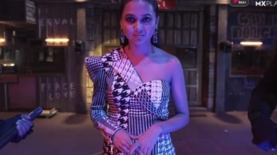Tejasswi Prakash is entering Kangana Ranaut's Lock Upp as a ‘warden’. Tejasswi Prakash is entering Kangana Ranaut's Lock Upp as a ‘warden’.