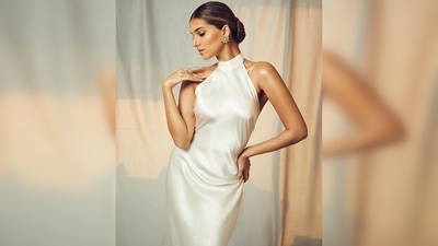Tara Sutaria's outfit is from the clothing line Silk Maison and the stylist behind her look is Meagan Concessio. (Instagram/@tarasutaria) Tara Sutaria's outfit is from the clothing line Silk Maison and the stylist behind her look is Meagan Concessio. (Instagram/@tarasutaria)