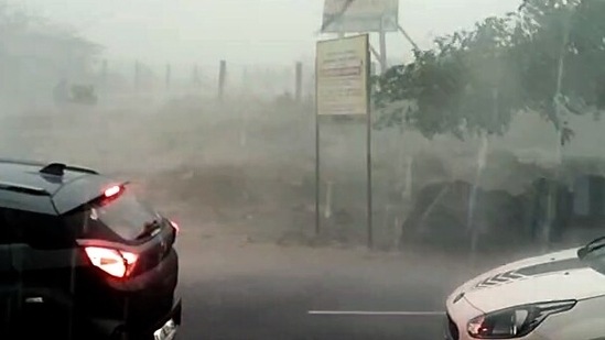 Heavy rainfall accompanied by high-speed wind received in the many areas of Tami Nadu's Dharmapuri district, on Wednesday.&nbsp;(ANI)