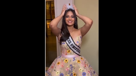 Miss Universe Harnaaz Sandhu in the viral video.&nbsp;(missuniverse/Instagram)