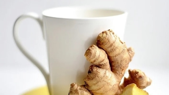 Have warm liquids: Opting for warm soup, or tea can soothe your throat, ease congestion, and increase the flow of mucus.(Pixabay)