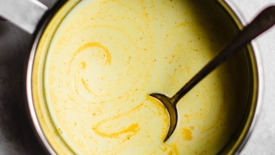 Turmeric milk: It is a good remedy when it comes to managing a cold or cough. Turmeric is antimicrobial in nature. It reduces inflammation and helps to manage cold.(Pinterest)