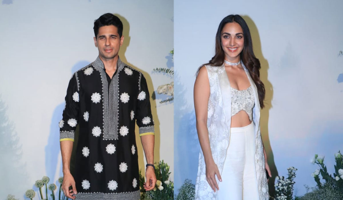Sidharth Malhotra and Kiara Advani at Arpita Khan's Eid party. (Pics by Varinder Chawla) Sidharth Malhotra and Kiara Advani at Arpita Khan's Eid party. (Pics by Varinder Chawla)