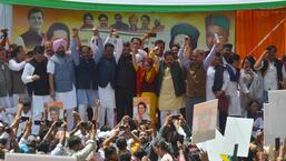 Congress’ newly appointed Himachal chief Pratibha Singh, state affairs in-charge Rajiv Shukla, former president Kuldeep Rathore and CLP leader Mukesh Agnihotri among others during a rally in Shimla on Thursday. (Deepak Sansta/HT)