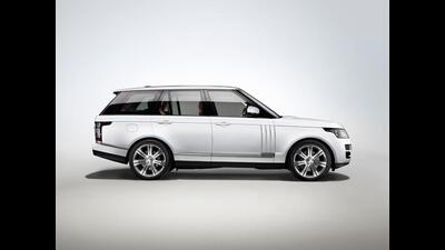 The accused reeled them in by promising high-end vehicles with heavy discounts, including a Mercedes Maybach (ex-showroom price of  ₹2.10 crore) for  ₹1.65 crore. (AFP)