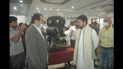 Union minister of information and broadcasting Anurag Thakur(right) with FTII chairman Shekhar Kapur at FTII . (HT PHOTO) Union minister of information and broadcasting Anurag Thakur(right) with FTII chairman Shekhar Kapur at FTII . (HT PHOTO)