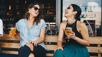 Stay close to people who make you feel at ease. The bestseller author says people who can easily open up and those who make you feel comfortable being vulnerable (asking, sharing and receiving) are good for you. (Pexels) Stay close to people who make you feel at ease. The bestseller author says people who can easily open up and those who make you feel comfortable being vulnerable (asking, sharing and receiving) are good for you. (Pexels)