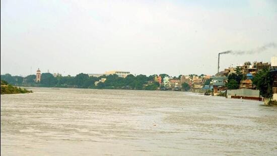 Of the five bodies fished out of river Ganga, four were male while one was of a woman, Buxar SDO said. (Picture for representation)