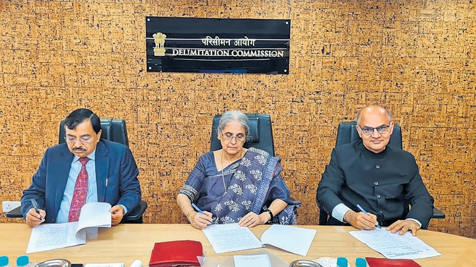 The delimitation panel is headed by chairperson justice (retd.) Ranjana Prakash Desai (centre), ex-officio members CEC Sushil Chandra (left) and J&K election commissioner KK Sharma. (PTI) The delimitation panel is headed by chairperson justice (retd.) Ranjana Prakash Desai (centre), ex-officio members CEC Sushil Chandra (left) and J&K election commissioner KK Sharma. (PTI)