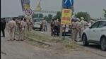 The Haryana Police on Friday stopped a team of Punjab cops from taking Delhi BJP leader Tajinder Singh Bagga to Mohali to be produced in a court. (HT Photo) The Haryana Police on Friday stopped a team of Punjab cops from taking Delhi BJP leader Tajinder Singh Bagga to Mohali to be produced in a court. (HT Photo)