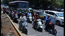 The number of vehicles on Thane roads is increasing year after year. For the 22 lakh population in the city, there is at least one vehicle for every person living in Thane, according to RTO records. (PRAFUL GANGURDE/HT PHOTO)