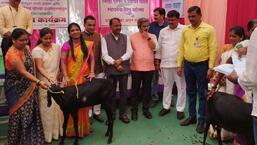 100 Palghar tribal women farmers take “loan” from Goat Bank