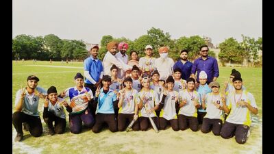 The Guru Nanak Public School’s boys team that won the 9th sub-junior district baseball championship on Friday. (HT Photo)