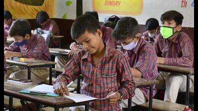 The PSEB on Friday declared the results of Class 5 for the exams held in March this year. The pass percentage of girls is 99.63% while boys scored 99.52%. In 2021, the pass percentage was 99.76%, while in 2020, the pass percentage was 99.83%. (HT File Photo) The PSEB on Friday declared the results of Class 5 for the exams held in March this year. The pass percentage of girls is 99.63% while boys scored 99.52%. In 2021, the pass percentage was 99.76%, while in 2020, the pass percentage was 99.83%. (HT File Photo)